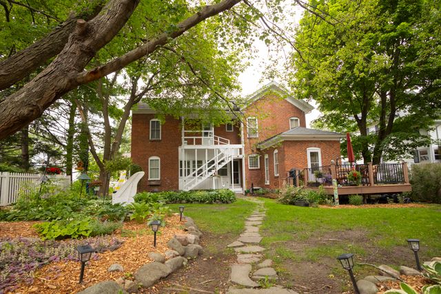 112 E Maple Street, Vicksburg, MI 49097