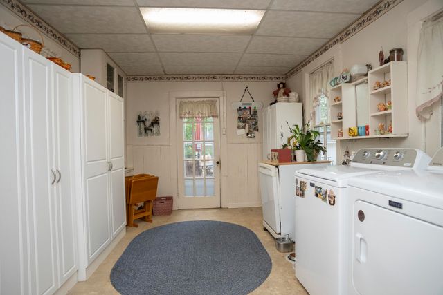 112 E Maple Street, Vicksburg, MI 49097