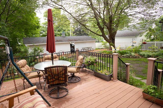 112 E Maple Street, Vicksburg, MI 49097