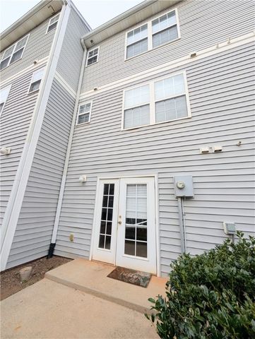 221 Campus Drive B, Central, SC 29630