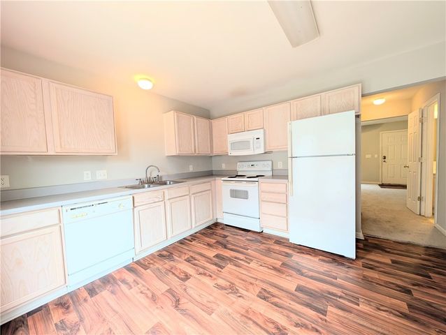 221 Campus Drive B, Central, SC 29630