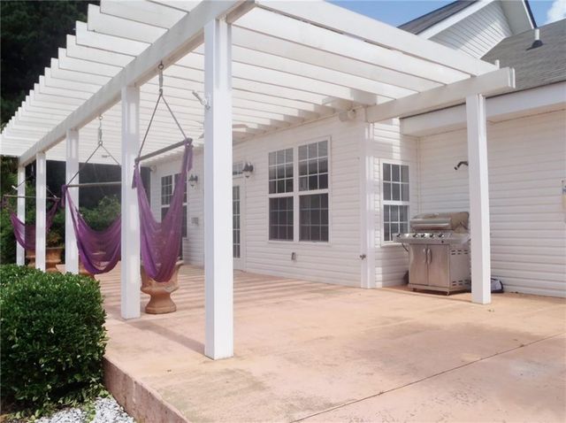 221 Campus Drive B, Central, SC 29630