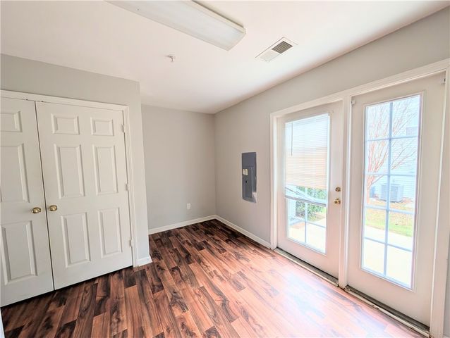 221 Campus Drive B, Central, SC 29630