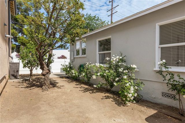16601 Valerio Street, Los Angeles, CA 91406