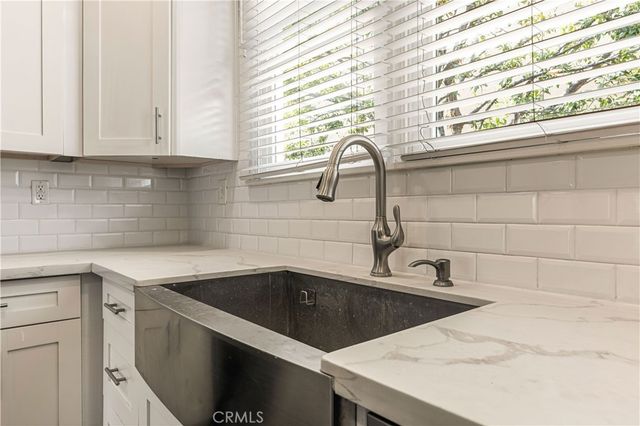16601 Valerio Street, Los Angeles, CA 91406