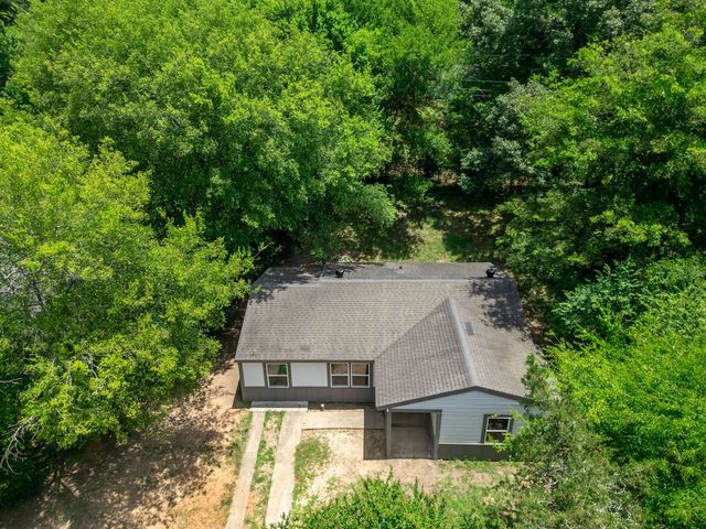 444 Bowie, Lone Star, TX 75668