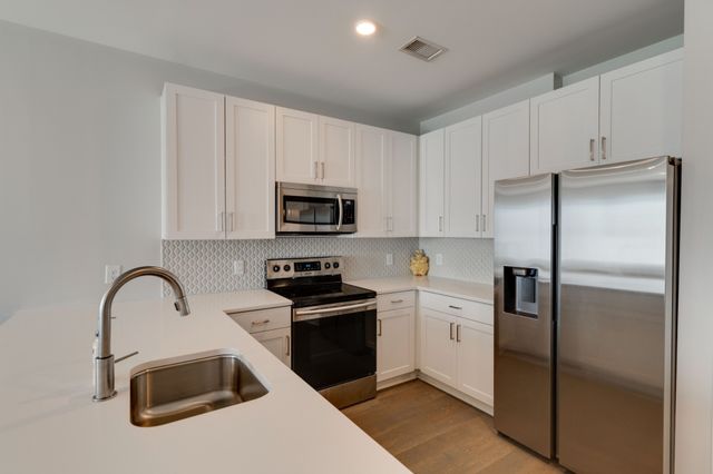 1041 E Trinity Ln Apt 315, Nashville, TN 37216