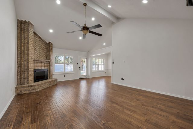 3305 Timber View Circle, Bedford, TX 76021