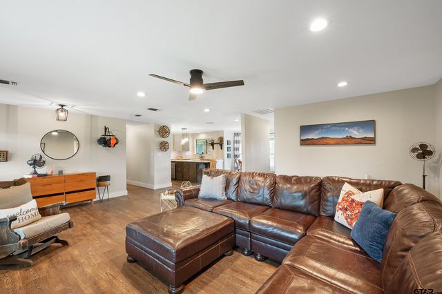 432 County Road 3204, Quitman, TX 75783