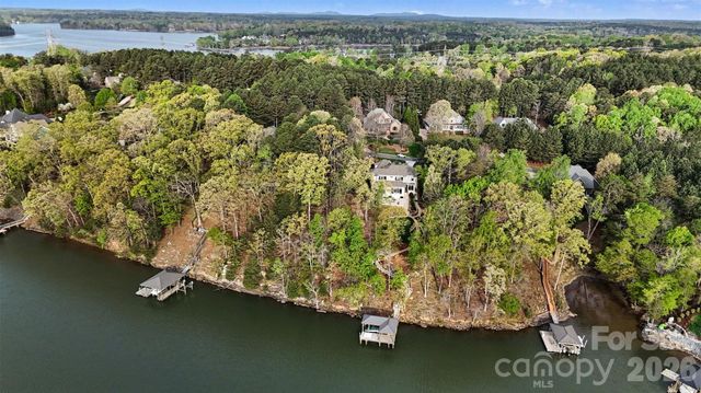 3217 Lake Pointe Drive, Belmont, NC 28173
