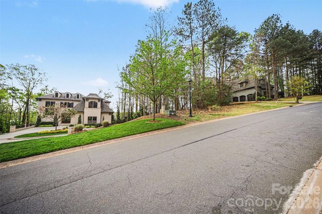3217 Lake Pointe Drive, Belmont, NC 28173
