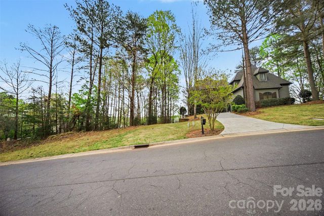 3217 Lake Pointe Drive, Belmont, NC 28173