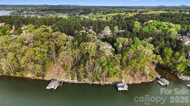 3217 Lake Pointe Drive, Belmont, NC 28173