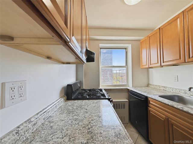 3240 Riverdale Avenue 6J, Bronx, NY 10463