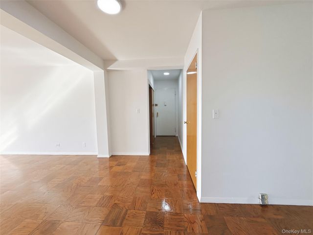 3240 Riverdale Avenue 6J, Bronx, NY 10463