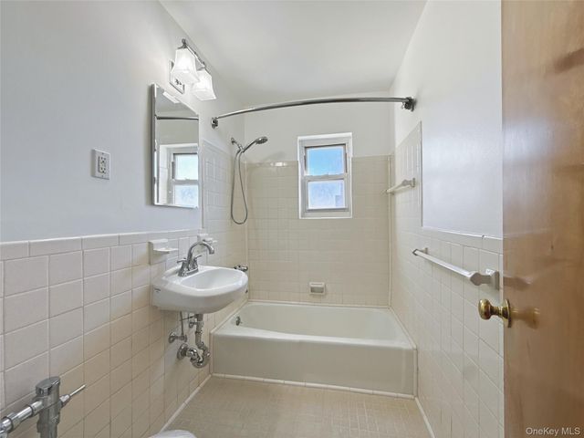 3240 Riverdale Avenue 6J, Bronx, NY 10463