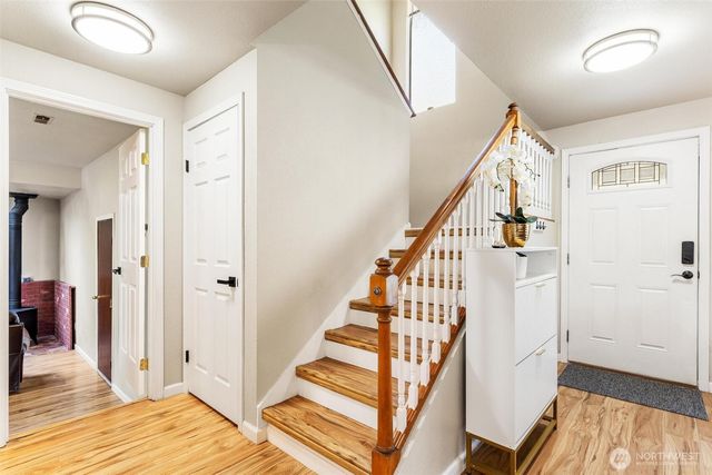 28915 229th Place SE, Black Diamond, WA 98010