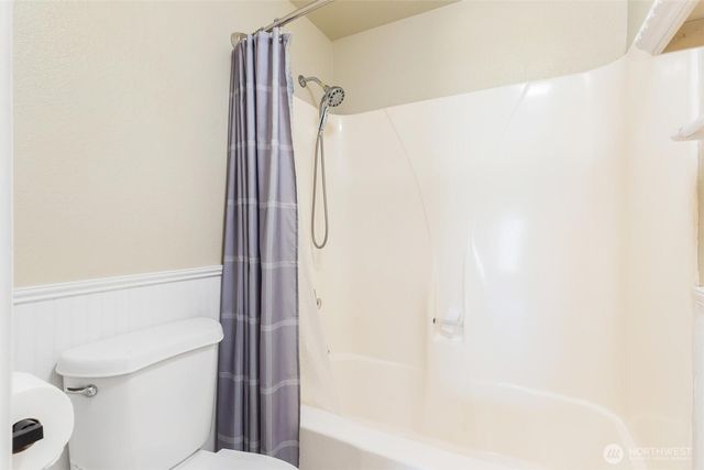 28915 229th Place SE, Black Diamond, WA 98010