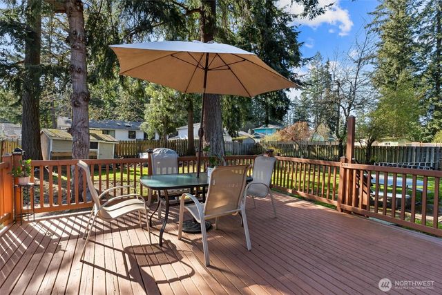 28915 229th Place SE, Black Diamond, WA 98010