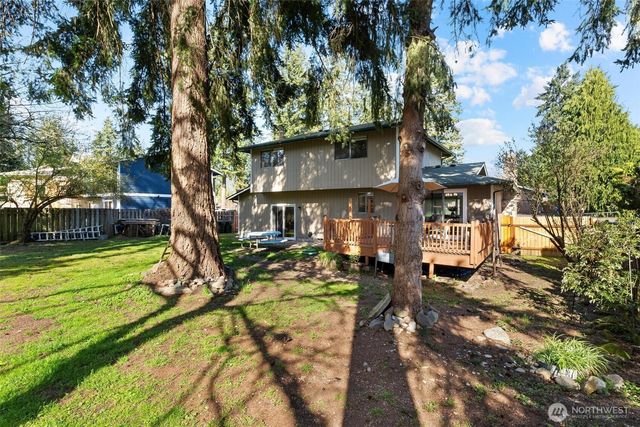 28915 229th Place SE, Black Diamond, WA 98010