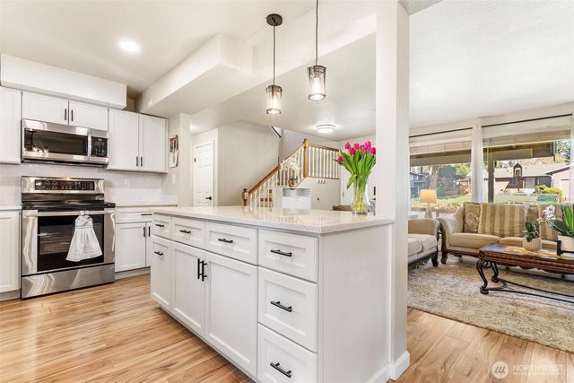 28915 229th Place SE, Black Diamond, WA 98010