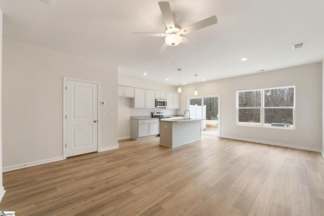 34 Nonnington Way, Taylors, SC 29687