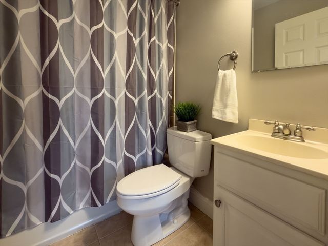 34 Magnolia Lane, Grafton, MA 01536