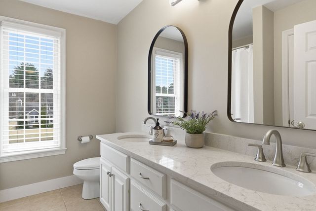 34 Magnolia Lane, Grafton, MA 01536