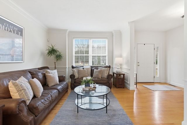 34 Magnolia Lane, Grafton, MA 01536