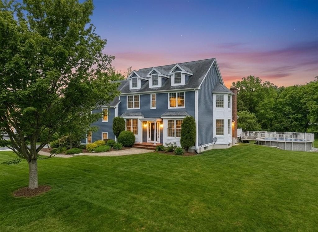 34 Magnolia Lane, Grafton, MA 01536