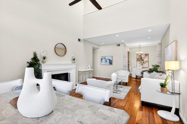 22330 Homestead Road 214, Cupertino, CA 95014