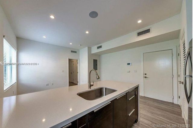 473 Mendoza Ave 5, Miami, FL 33134