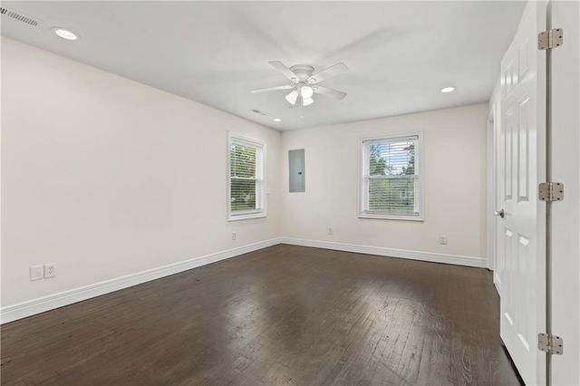 5820 NE 61st Street, Kansas City, MO 64119