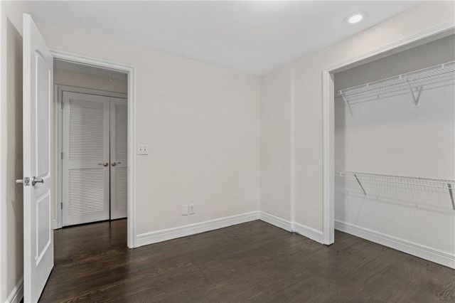 5820 NE 61st Street, Kansas City, MO 64119