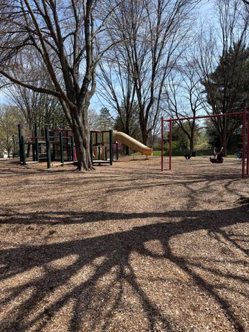 12141 SUFFOLK TER, Gaithersburg, MD 20878