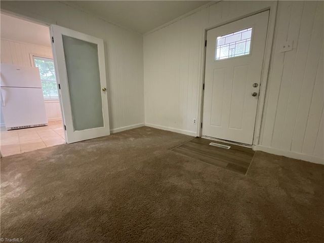2009 McGuinn Drive, High Point, NC 27265
