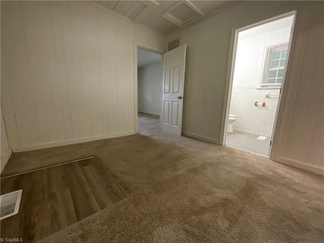 2009 McGuinn Drive, High Point, NC 27265