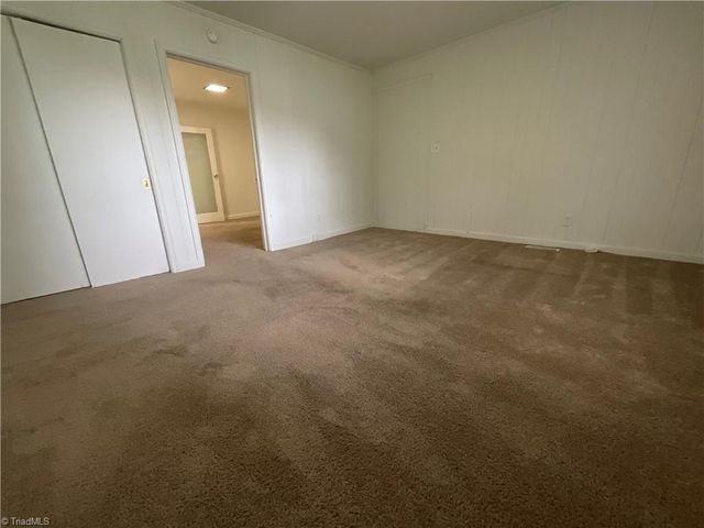 2009 McGuinn Drive, High Point, NC 27265