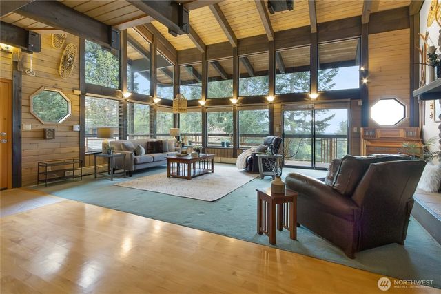 46430 287th Place SE, Enumclaw, WA 98022