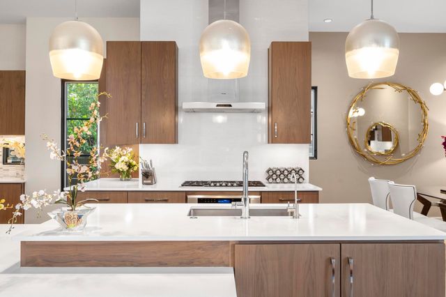 7119 Shook Avenue, Dallas, TX 75214