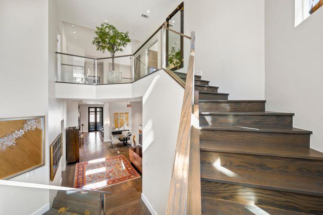 7119 Shook Avenue, Dallas, TX 75214