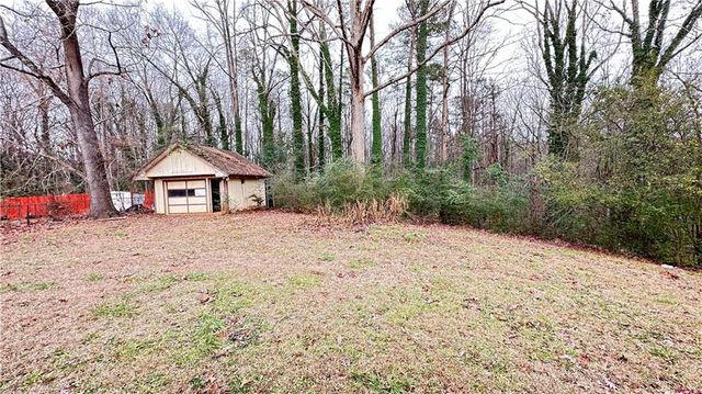 364 Navarre Drive, Stone Mountain, GA 30087