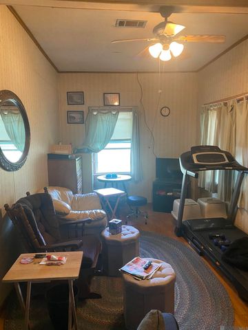 515 W Main St, Gonzales, LA 70737