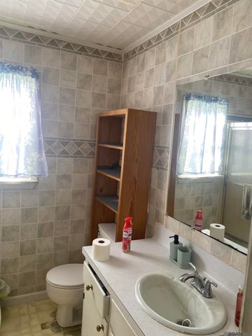 515 W Main St, Gonzales, LA 70737