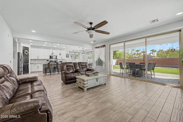 14369 W WETHERSFIELD Road, Surprise, AZ 85379