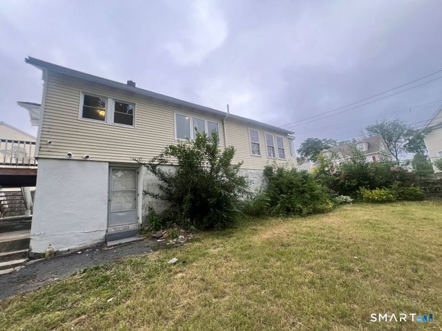 150 Wessels Avenue, Bridgeport, CT 06610