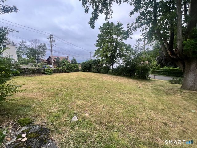 150 Wessels Avenue, Bridgeport, CT 06610