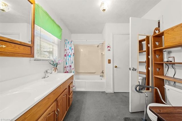 1048 Lindale Drive, Asheboro, NC 27205