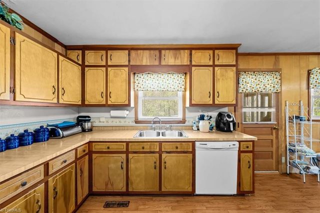 1048 Lindale Drive, Asheboro, NC 27205