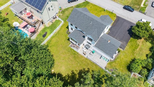 14 Corcoran Rd, Burlington, MA 01803